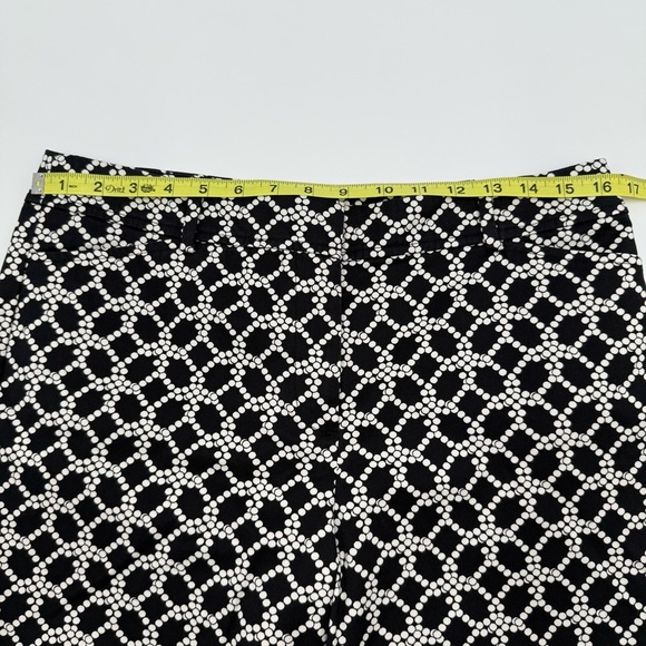 NWT Talbots Women’s Perfect Shorts 10 ½” Inseam Size 8 Cotton Blend Black White - Picture 8 of 11
